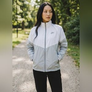 Nike RARE Color Block STORM-FIT Packable Windbreaker Jacket Vest Combo, EUC, L